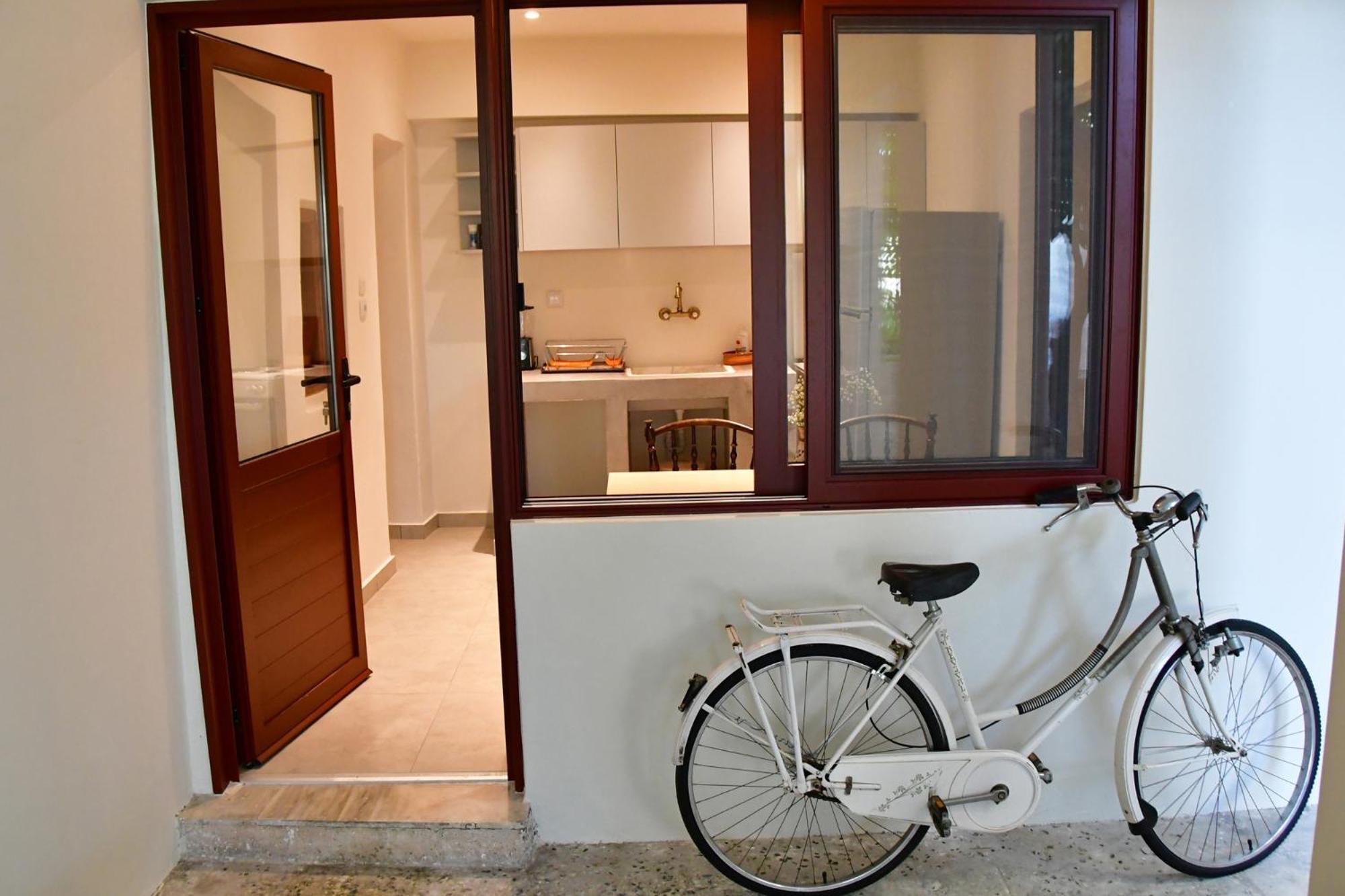 Αρχοντικό Σπίτι Στην Αίγινα Aegina Exterior foto